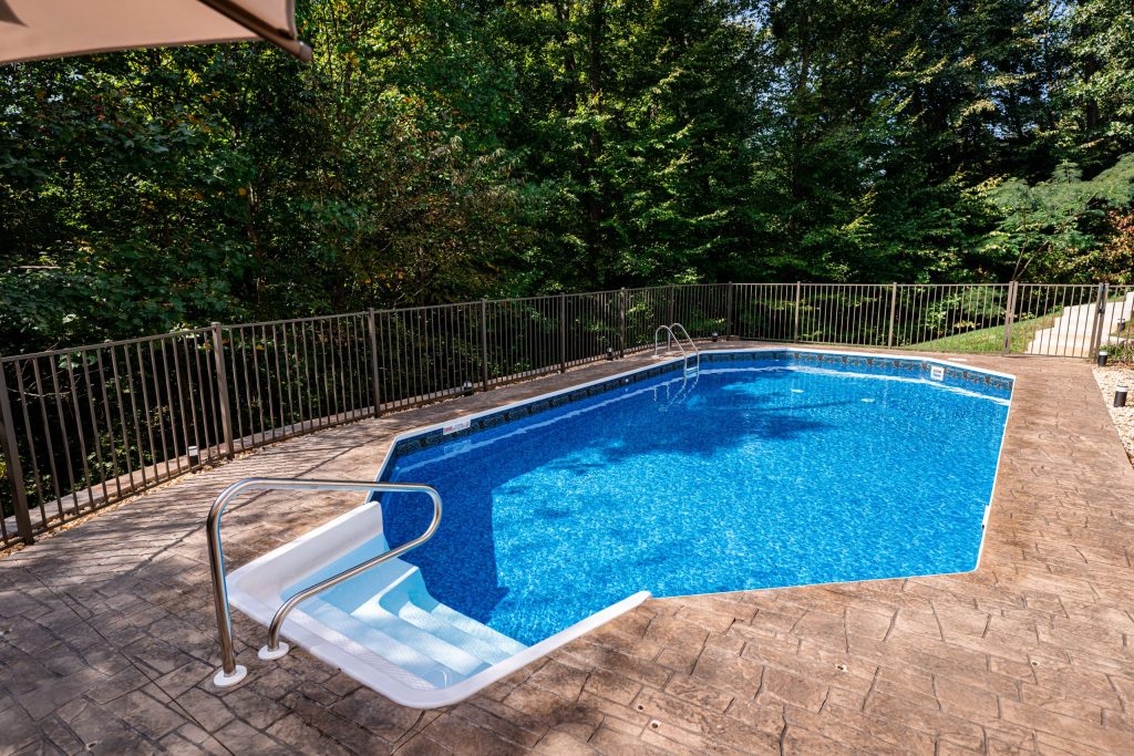 Grecian Fox Ultimate Inground Installation