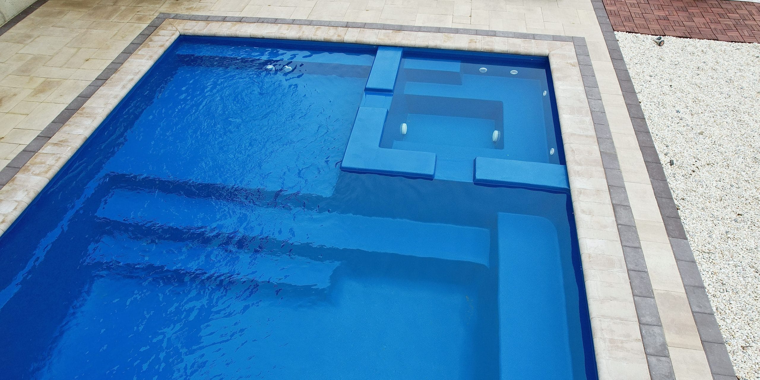 extreme-30-fiberglass-pool-installed-6 - MGK Pools Inc Extreme 30 fiberglass pool by Glimmerglass - real installation photo, installed complete by MGK Pools